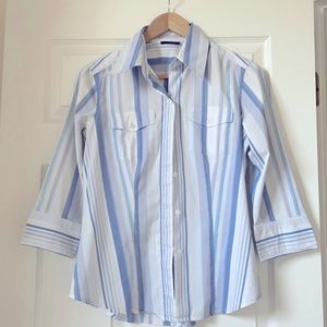 New York and Co. Dress Shirt. Stretch. Size small